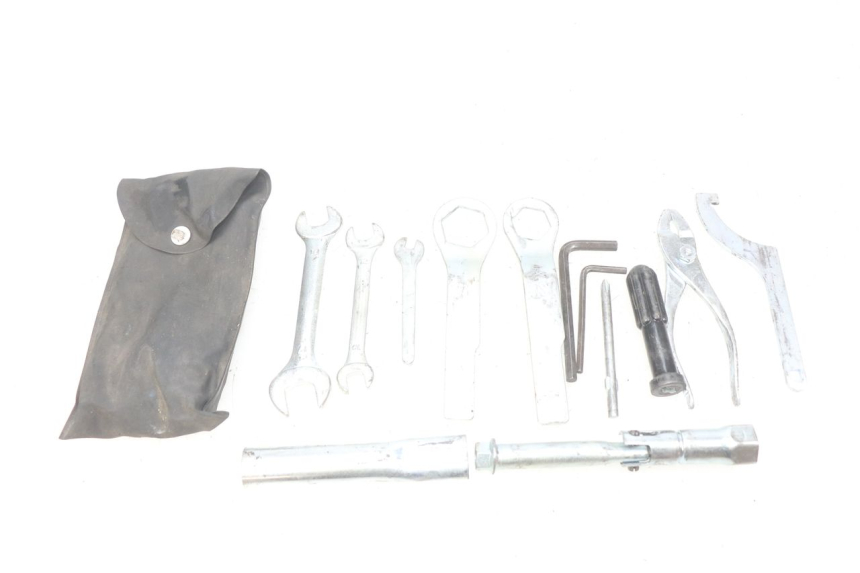 photo de TROUSSE A OUTILS KAWASAKI ZR7 ZR-7 S 750 (1999 - 2004)