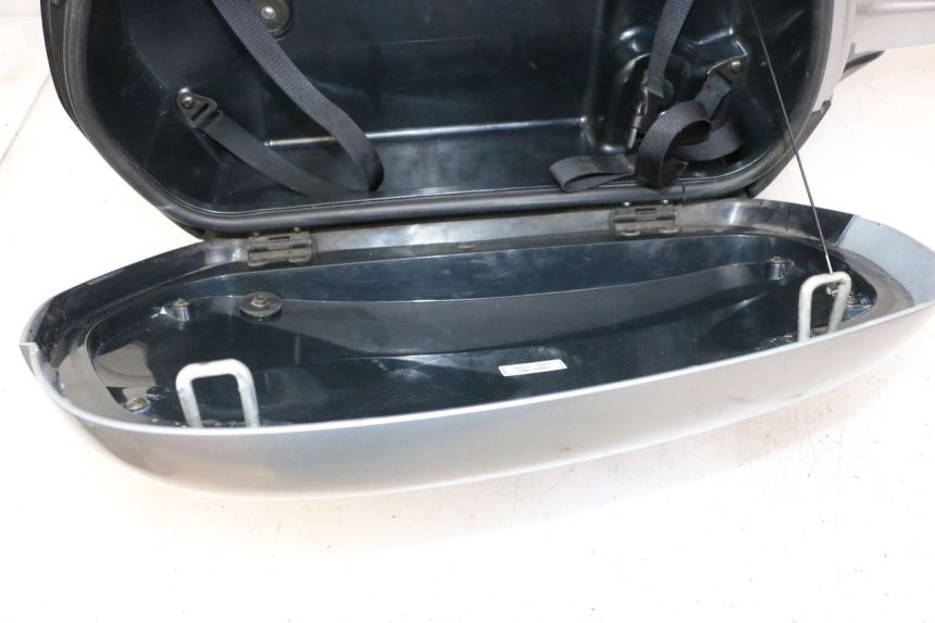 photo de VALISE DROITE HONDA NTV DEAUVILLE 650 (2001 - 2006)