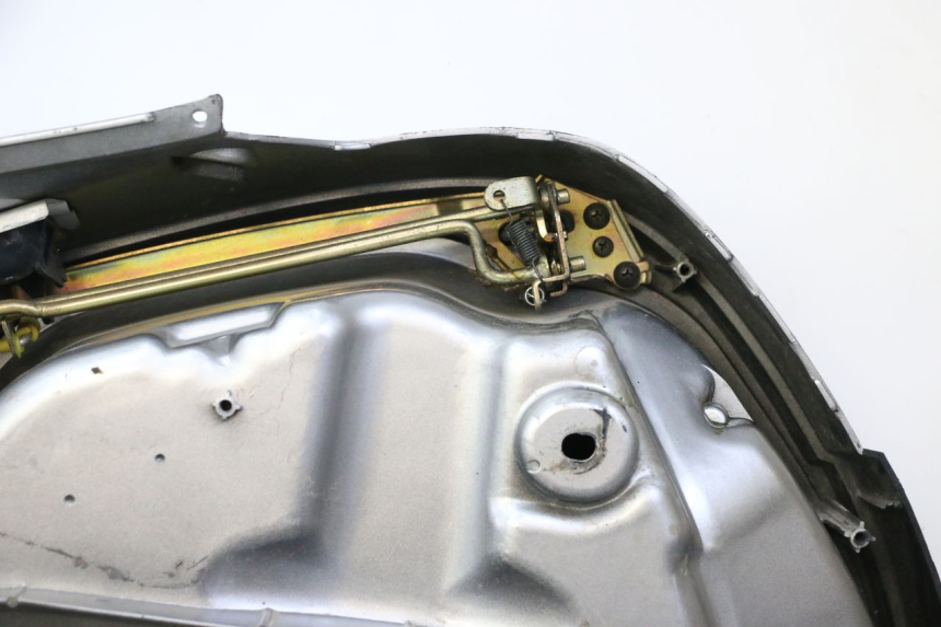 photo de VALISE DROITE HONDA NTV DEAUVILLE 650 (2001 - 2006)