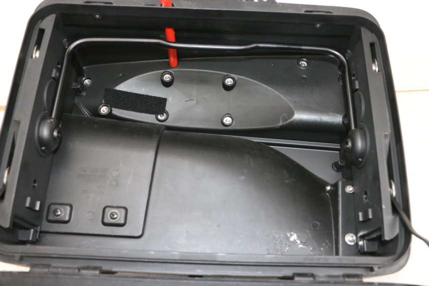 photo de VALISE DROITE BMW R GS 1250 (2021 - 2024) - Pièce contrôlée