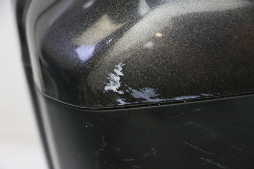 photo de VALISE GAUCHE KAWASAKI VERSYS ABS 650 (2015 - 2018) - Zoom état d’usage