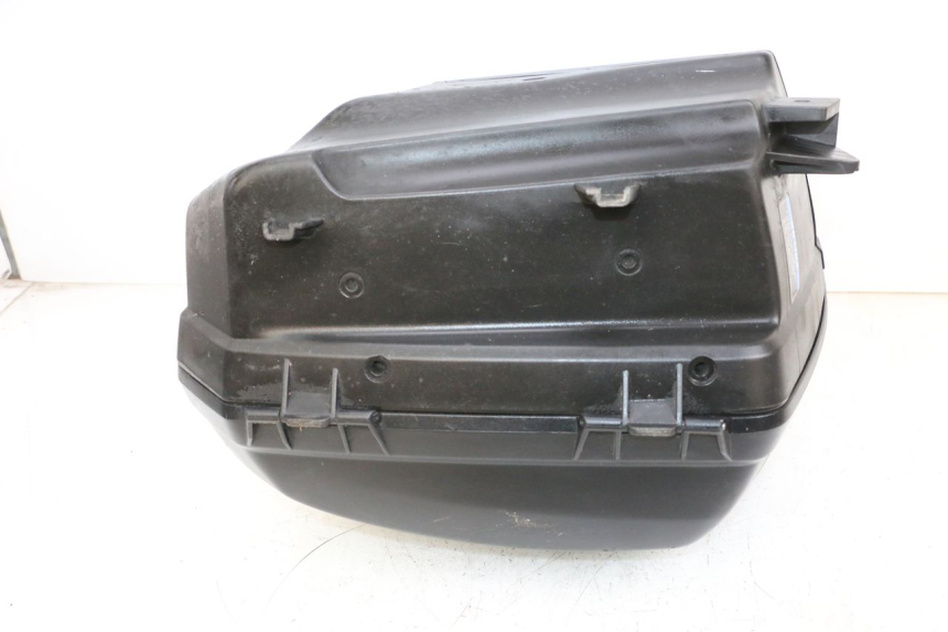 photo de VALISE GAUCHE KAWASAKI VERSYS ABS 650 (2015 - 2018) - Gros plan technique