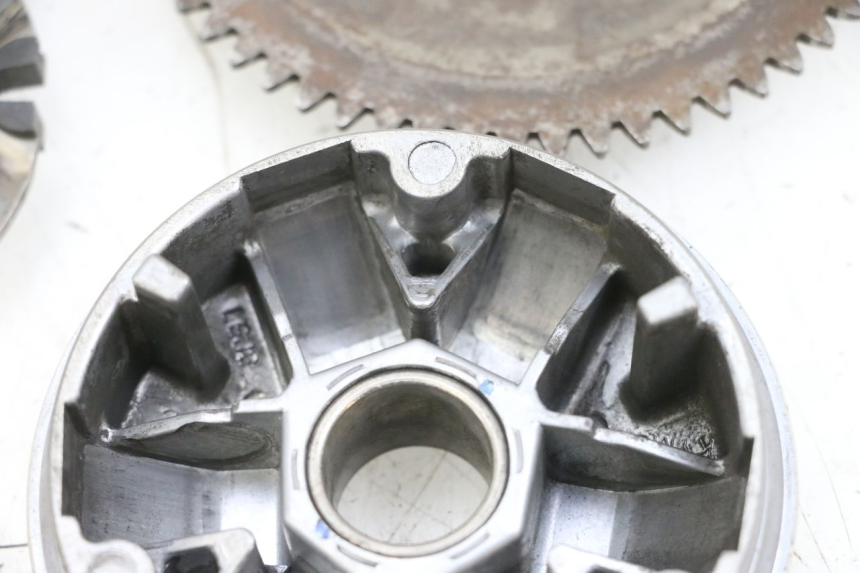 photo de VARIATEUR KYMCO AGILITY 16+ 4T 50 (2018 - 2023) - Zoom état d’usage