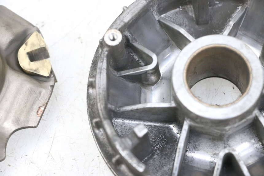 photo de VARIATEUR SUZUKI BURGMAN 125 (2007 - 2014) - Vue rapprochée