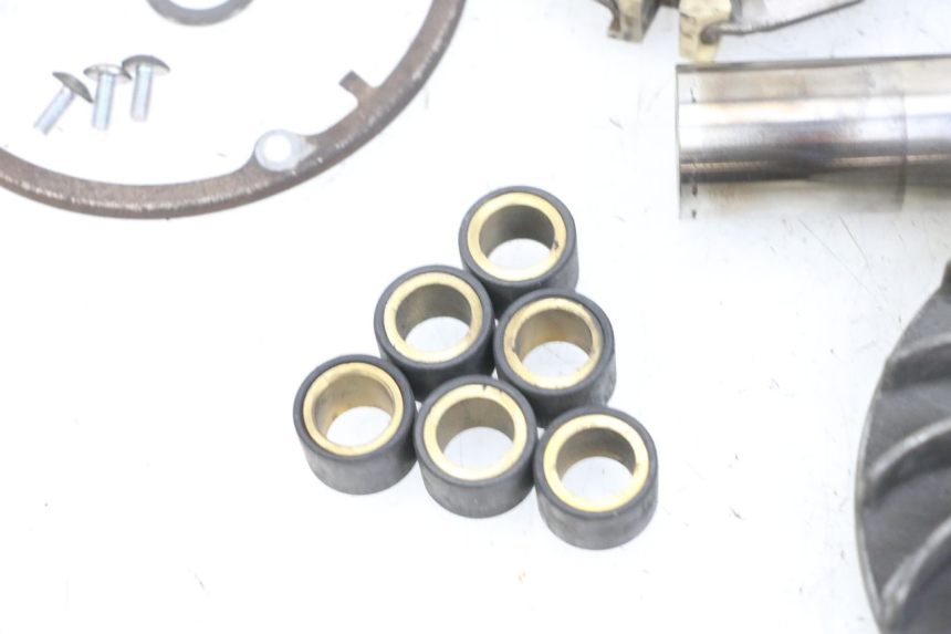 photo de VARIATEUR SUZUKI BURGMAN 125 (2007 - 2014) - Marquages et références