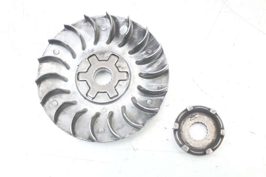 photo de VARIATEUR YAMAHA BW'S 50 (2004 - 2017) - Autre angle de vue