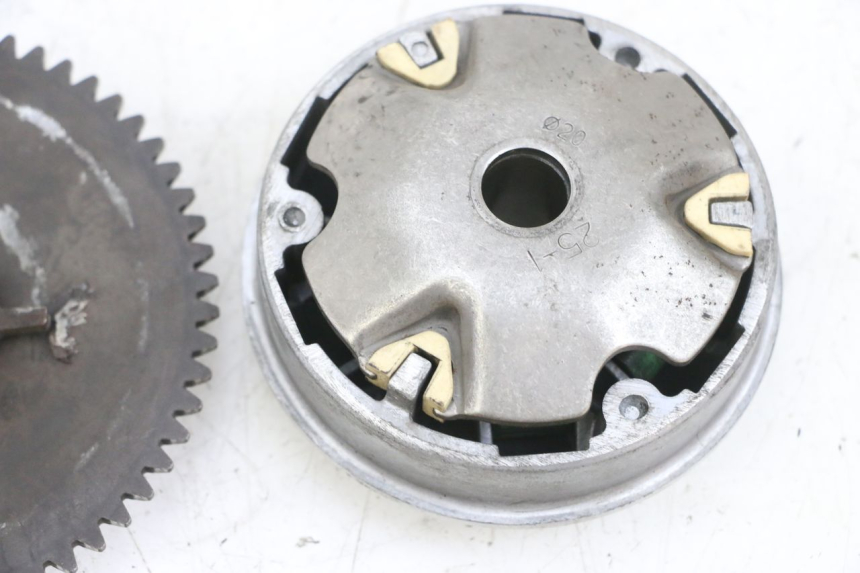 photo de VARIATEUR PEUGEOT KISBEE 4T 50 (2010 - 2017) - Zoom état d’usage