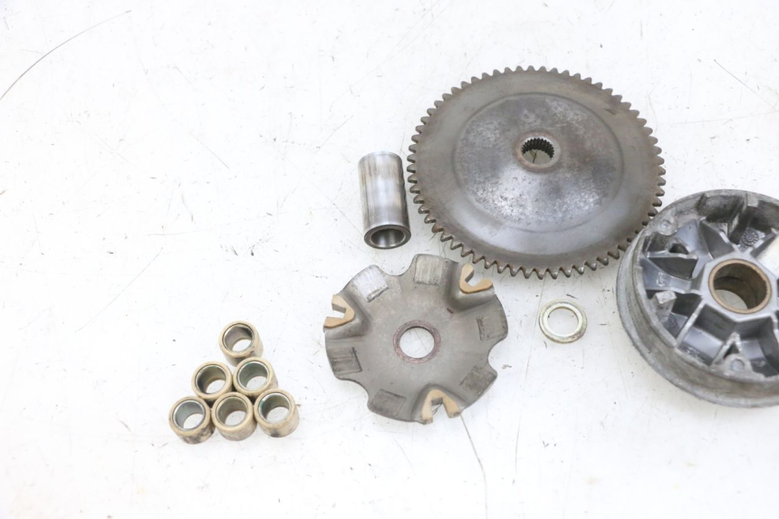 photo de VARIATEUR PEUGEOT KISBEE 4T 50 (2010 - 2017) - Autre angle de vue