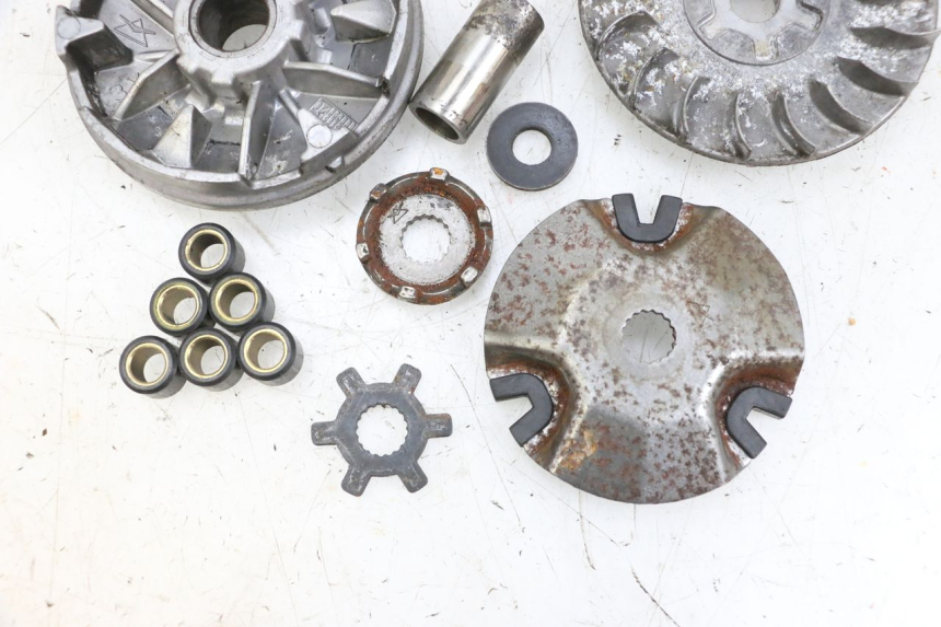 photo de VARIATEUR YAMAHA NEO'S NEOS 2T 50 (1998 - 2007) - Zoom composants