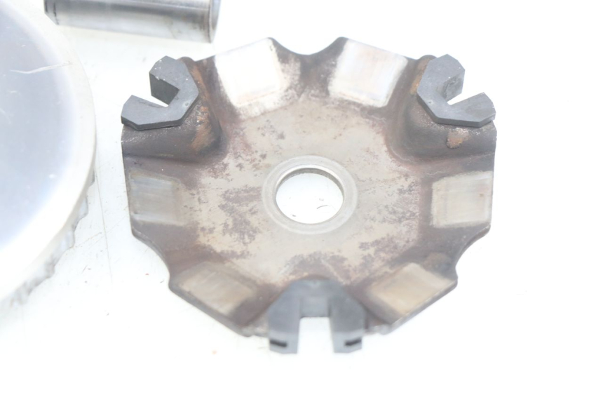 photo de VARIATEUR HONDA NHX LEAD 110 (2008 - 2010) - Points de fixation