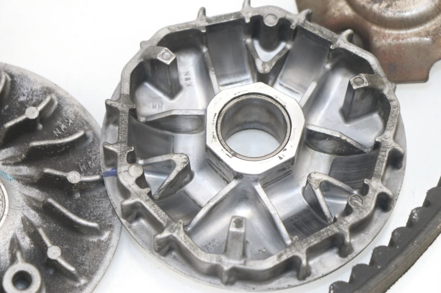 photo de VARIATEUR HONDA PCX (JF28) 125 (2009 - 2011) - État de surface