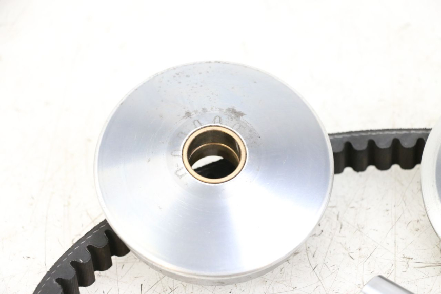 photo de VARIATEUR PEUGEOT SPEEDFIGHT 4 2T 50 (2015 - 2019) - Gros plan technique