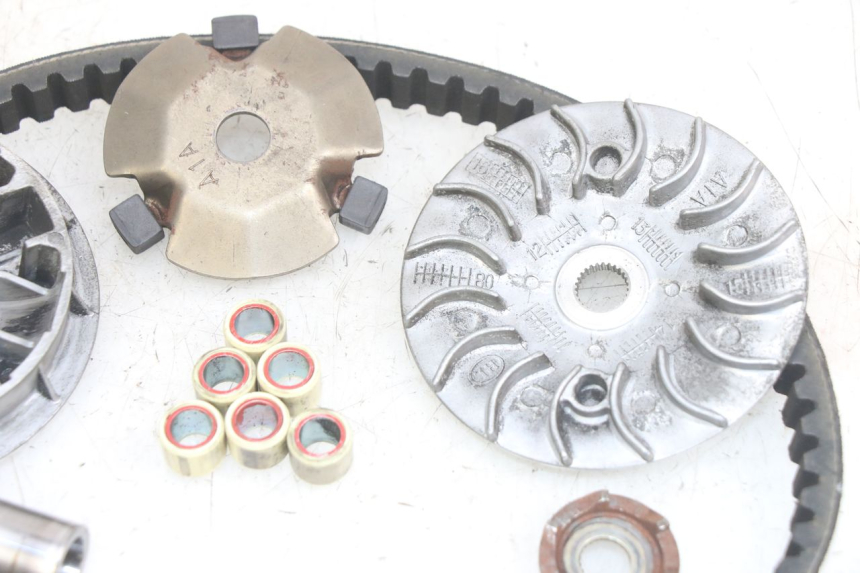 photo de VARIATEUR PEUGEOT TWEET 4T 50 (2014 - 2019) - Points de fixation