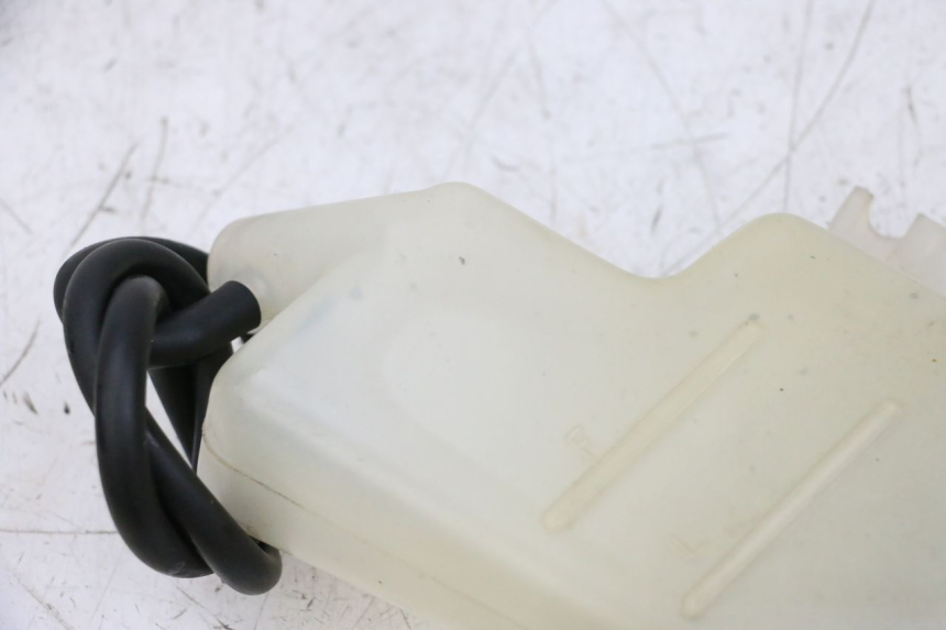 photo de VASE EXPANSION SUZUKI GSXR GSX-R 1000 (2003 - 2004) - Détail de la pièce