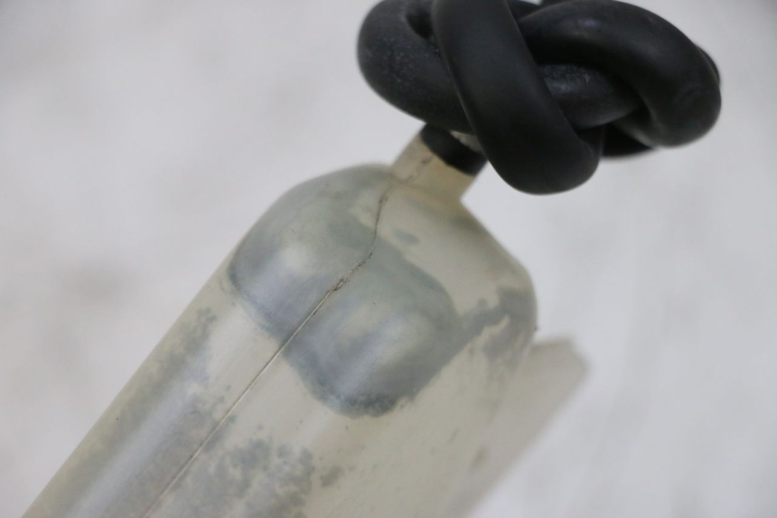 photo de VASE EXPANSION SUZUKI GSXR GSX-R 1000 (2003 - 2004) - Autre angle de vue