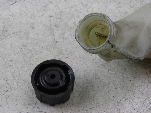 photo de VASE EXPANSION PIAGGIO MP3 LT 300 (2010 - 2016)