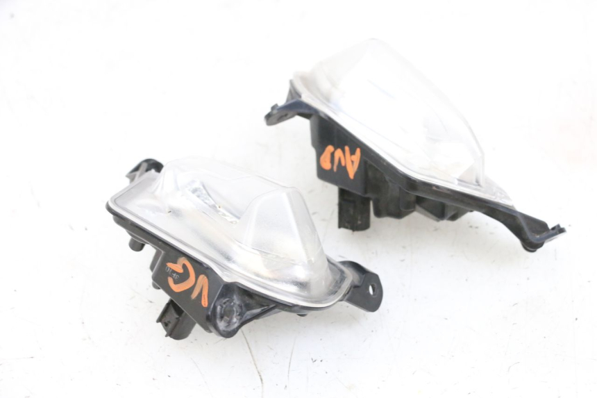 photo de VEILLEUSE SUZUKI BURGMAN 650 (2013 - 2020)