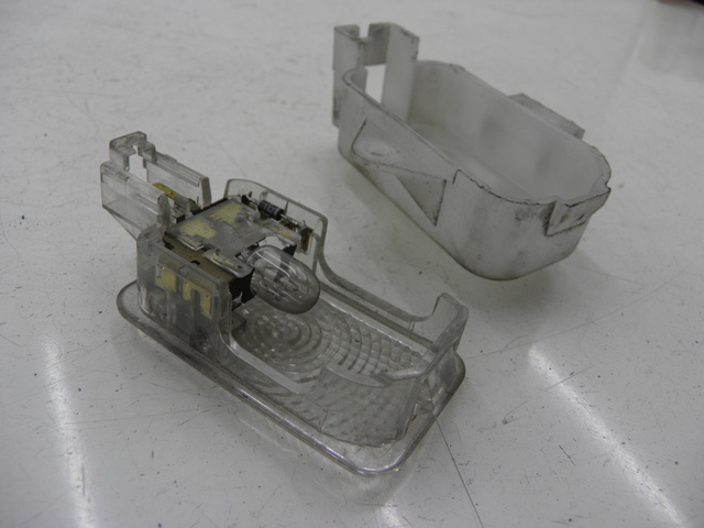 photo de VEILLEUSE HONDA FES PANTHEON 125 (2003 - 2007)