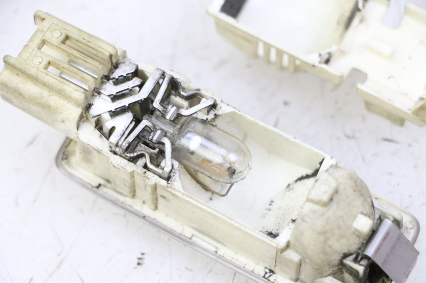 photo de VEILLEUSE PEUGEOT SATELIS 125 (2013 - 2018)