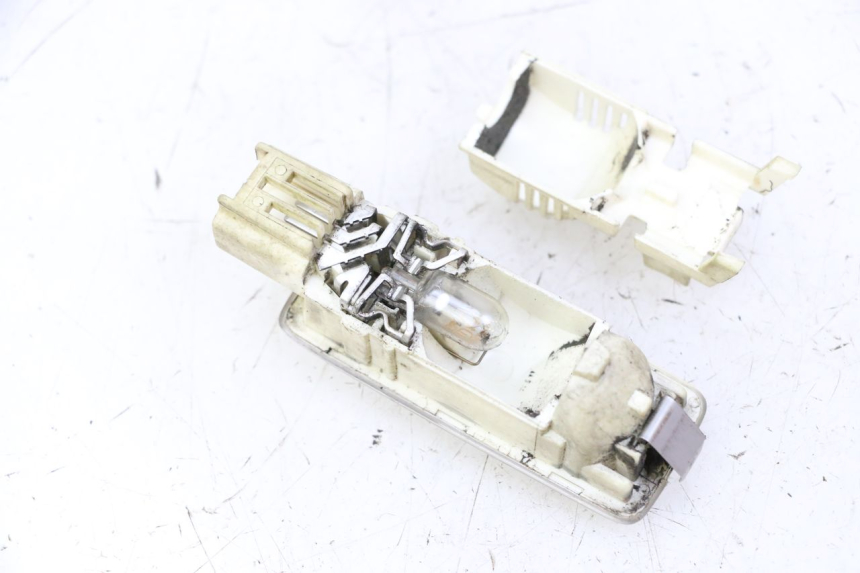 photo de VEILLEUSE PEUGEOT SATELIS 125 (2013 - 2018)