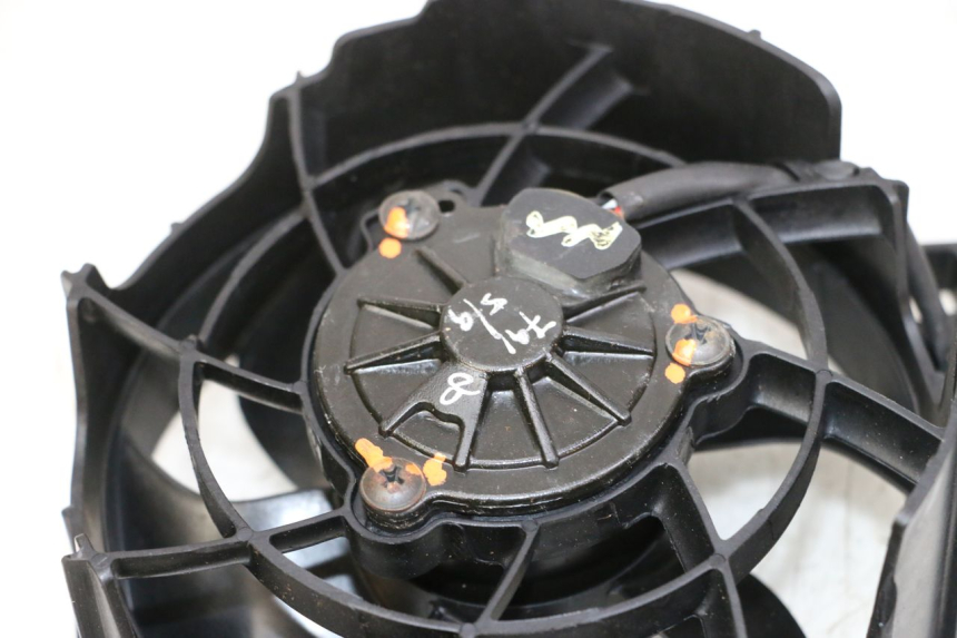 photo de VENTILATEUR BMW G310 R 310 (2016 - 2020)