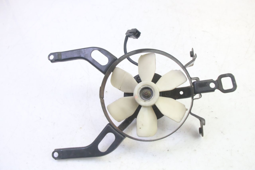photo de VENTILATEUR KAWASAKI GPX R WARBIRD 600 (1988 - 1993) - Vue principale
