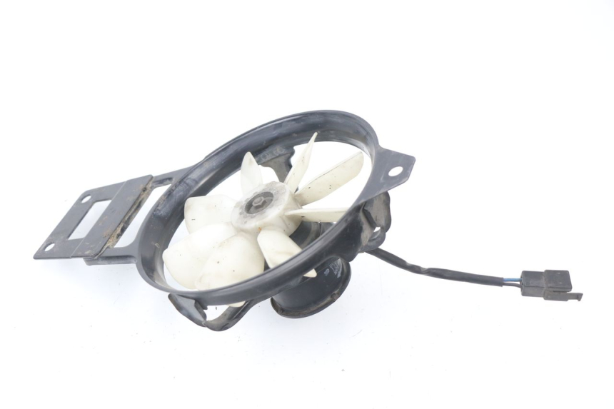 photo de VENTILATEUR KAWASAKI GPZ S 500 (1994 - 2005) - Autre angle de vue