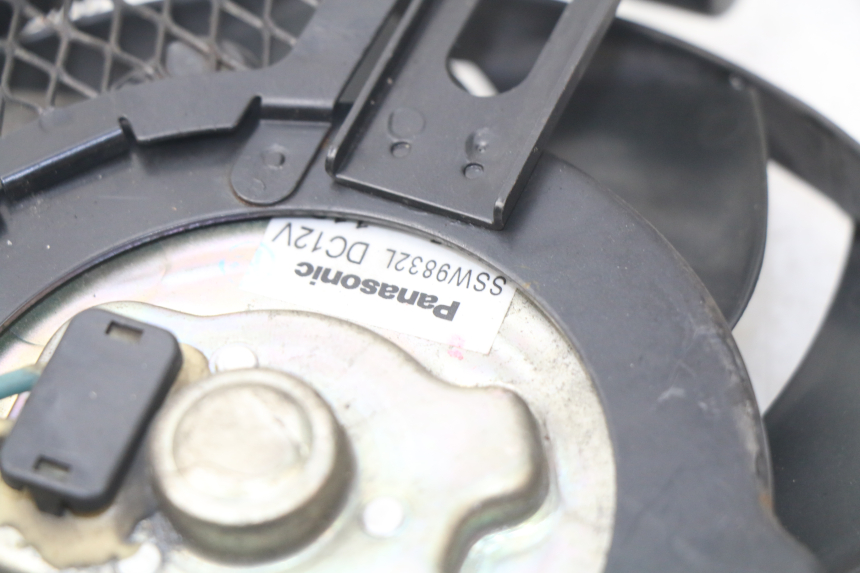 photo de VENTILATEUR SUZUKI GSX-R GSXR 750 (2011 - 2016)