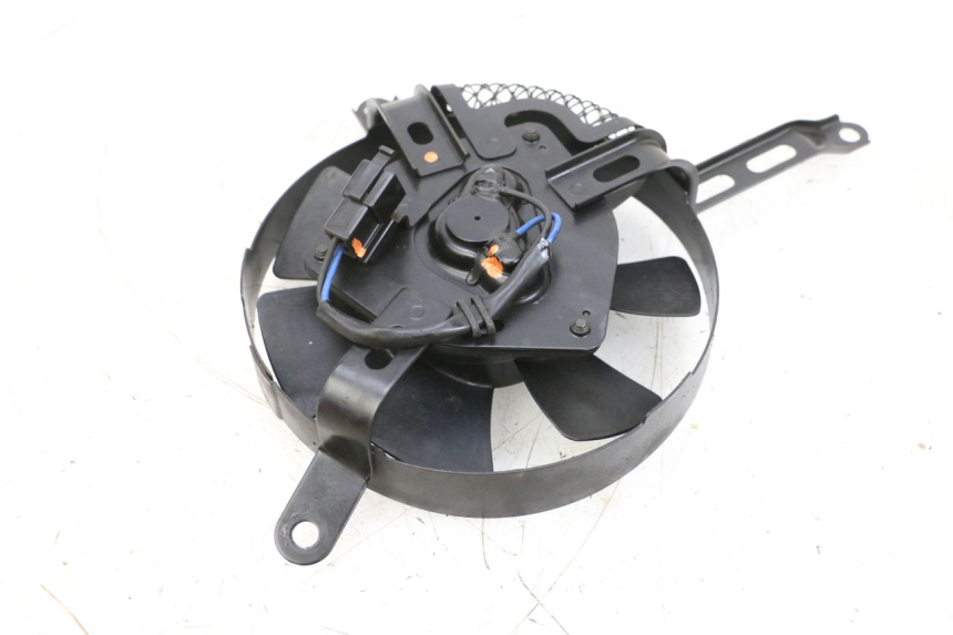 photo de VENTILATEUR SUZUKI GSXR GSX-R 1000 (2003 - 2004) - Détail de la pièce