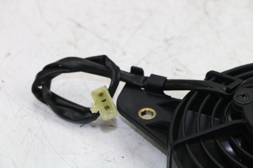 photo de VENTILATEUR HONDA FES PANTHEON 125 (2003 - 2007)