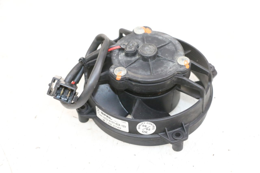 photo de VENTILATEUR YAMAHA XMAX X-MAX 125 (2006 - 2009) - Autre angle de vue