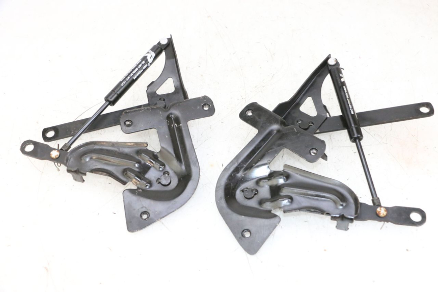 photo de VERIN COFFRE JM MOTORS GTS 125 (2015 - 2019) - Détail de la pièce