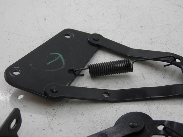 photo de VERIN COFFRE JONWAY RANGER 125 (2006 - 2014) - Zoom état d’usage