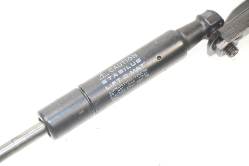 photo de VERIN SELLE YAMAHA XMAX X-MAX ABS 125 (2014 - 2016) - Autre angle de vue