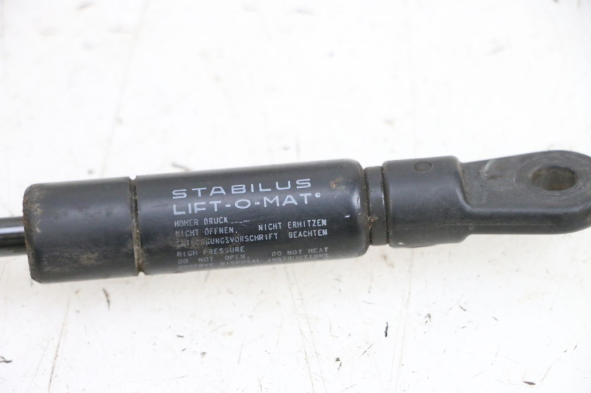 photo de VERIN SELLE YAMAHA XMAX X-MAX 125 (2006 - 2009) - Autre angle de vue