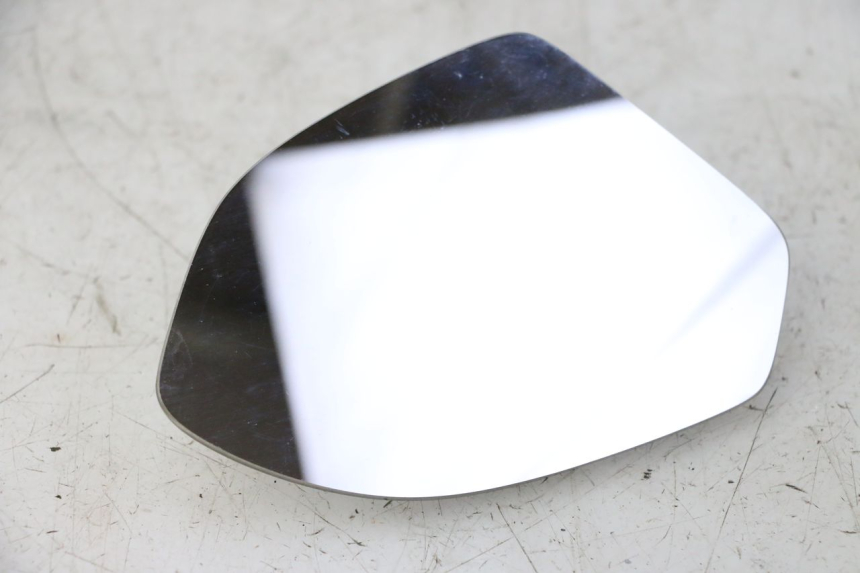 photo de VERRE RETROVISEUR DROIT PIAGGIO X9 EVOLUTION 125 (2003 - 2007)