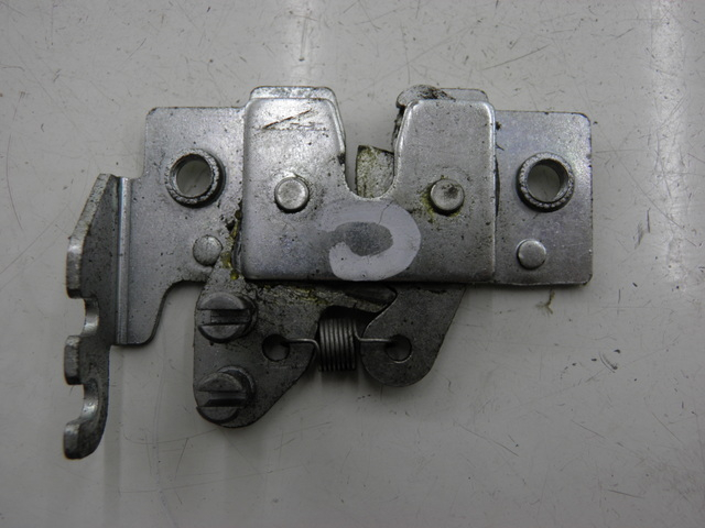 photo de VERROUILLAGE COFFRE PIAGGIO XEVO 400 (2007) - Détail de la pièce