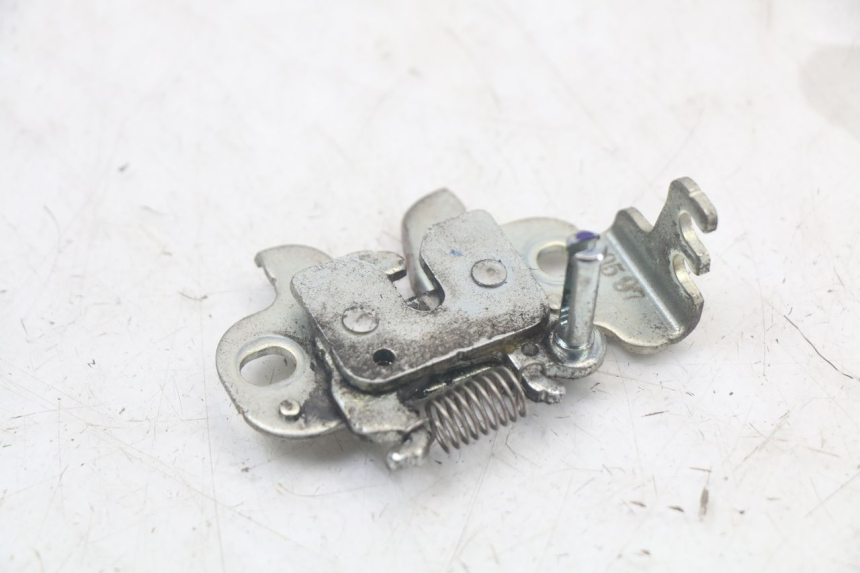 photo de VERROUILLAGE TRAPPE YAMAHA XMAX X-MAX ABS 125 (2017 - 2020)