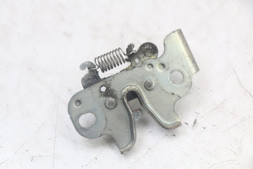 photo de VERROUILLAGE TRAPPE YAMAHA XMAX X-MAX ABS 125 (2017 - 2020)