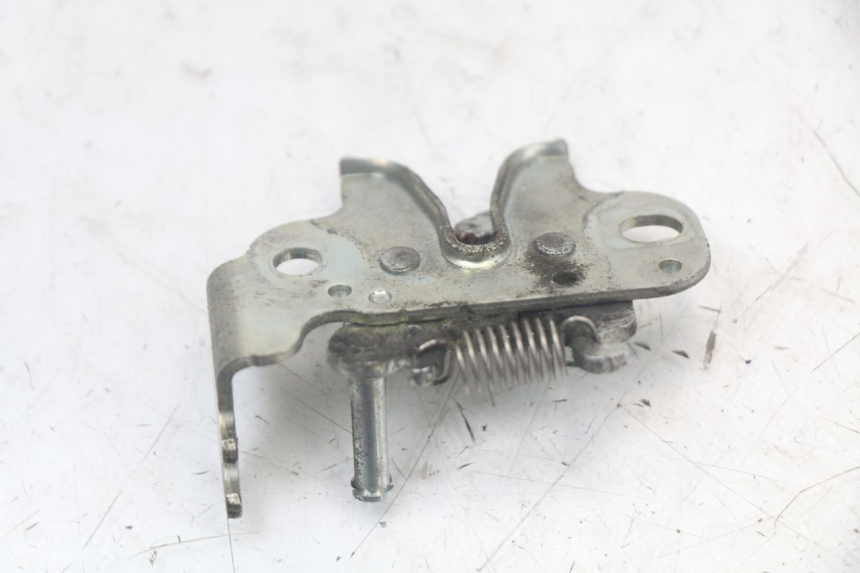 photo de VERROUILLAGE TRAPPE YAMAHA XMAX X-MAX ABS 125 (2017 - 2020)