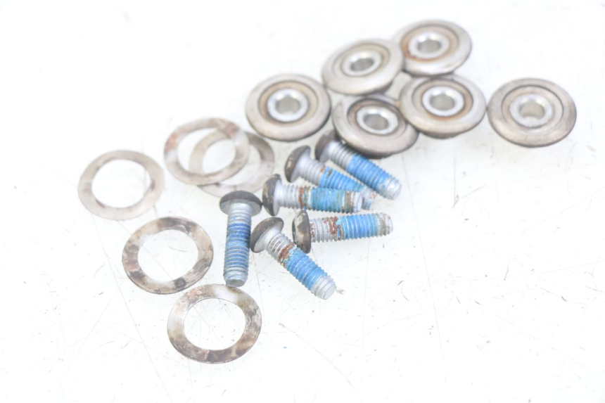photo de VIS DISQUE DE FREIN PIAGGIO BEVERLY 125 (2010 - 2015)