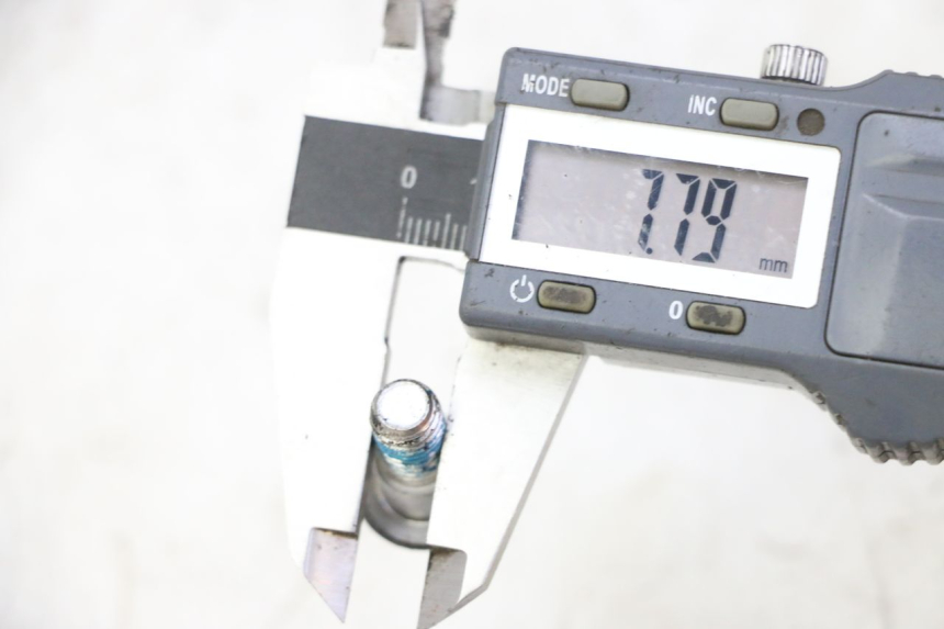 photo de VIS DISQUE DE FREIN SUZUKI BURGMAN 125 (2007 - 2014)