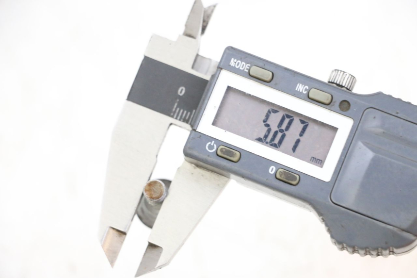 photo de VIS DISQUE DE FREIN YAMAHA FJR ABS 1300 (2006 - 2012) - Détail de la pièce