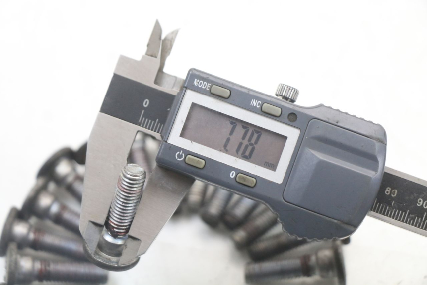 photo de VIS DISQUE DE FREIN KAWASAKI GTR 1000 (1994 - 2004)