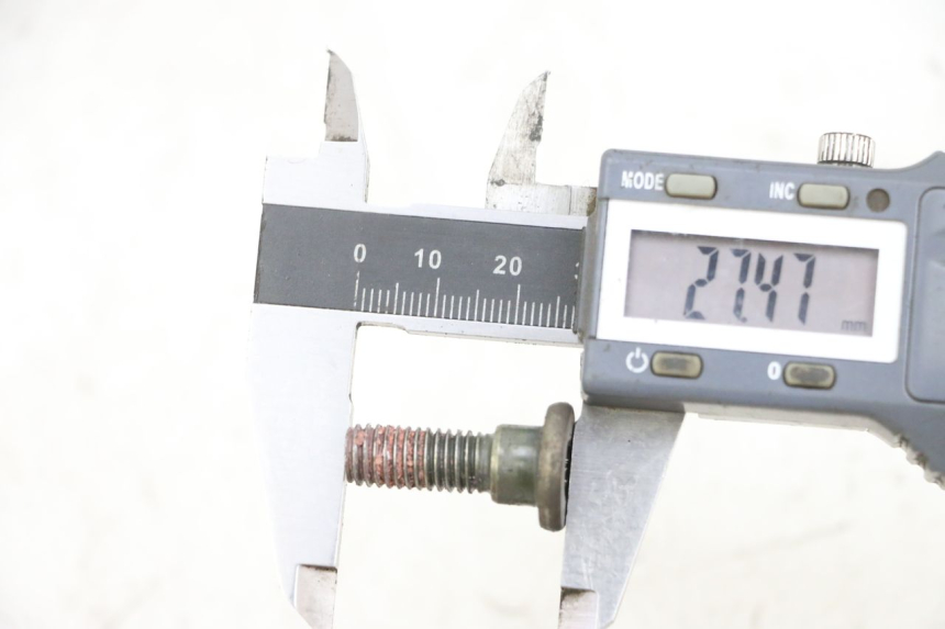 photo de VIS DISQUE DE FREIN KYMCO LIKE 125 (2009 - 2016) - Zoom état d’usage