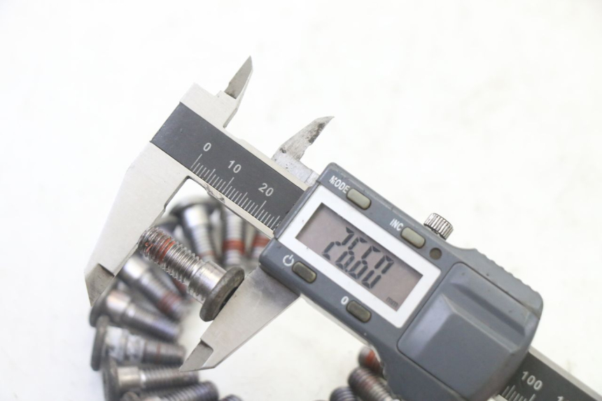 photo de VIS DISQUE DE FREIN HONDA NTV DEAUVILLE 650 (2001 - 2006)