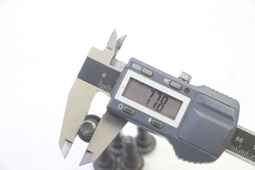 photo de VIS DISQUE DE FREIN SYM ORBIT III 3 4T 50 (2021 - 2025) - Gros plan technique