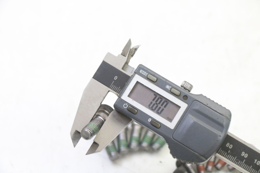 photo de VIS DISQUE DE FREIN HONDA ST PAN EUROPEAN 1300 (2002 - 2013)