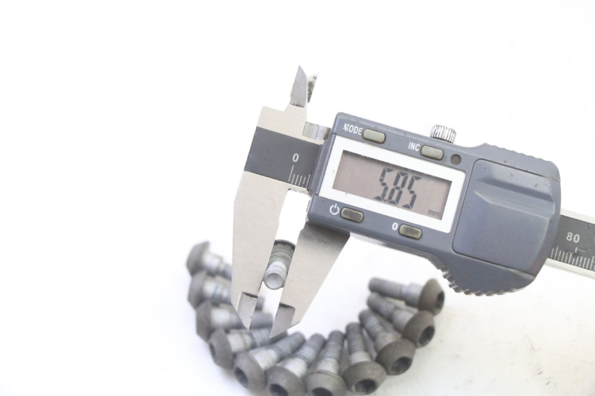 photo de VIS DISQUE DE FREIN YAMAHA TDM ABS 900 (2002 - 2014)