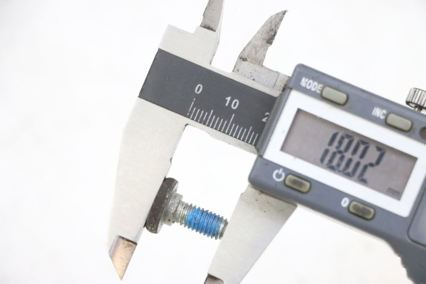 photo de VIS DISQUE DE FREIN YAMAHA XMAX X-MAX 125 (2006 - 2009) - Autre angle de vue